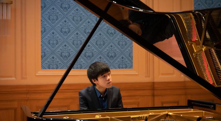 Kevin Chen, piano