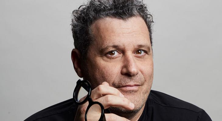 Isaac Mizrahi: A Holiday Fruitcake