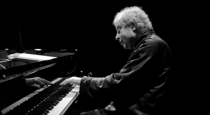 Sir András Schiff, piano