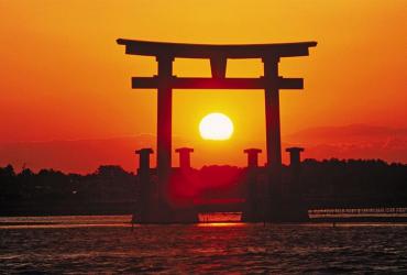 Scenic view in Japan with the sun