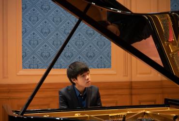 Kevin Chen, piano