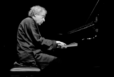 Sir András Schiff, piano