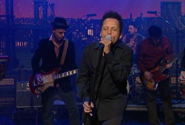 Garland Jeffreys performing live.
